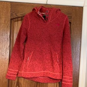 North face pullover